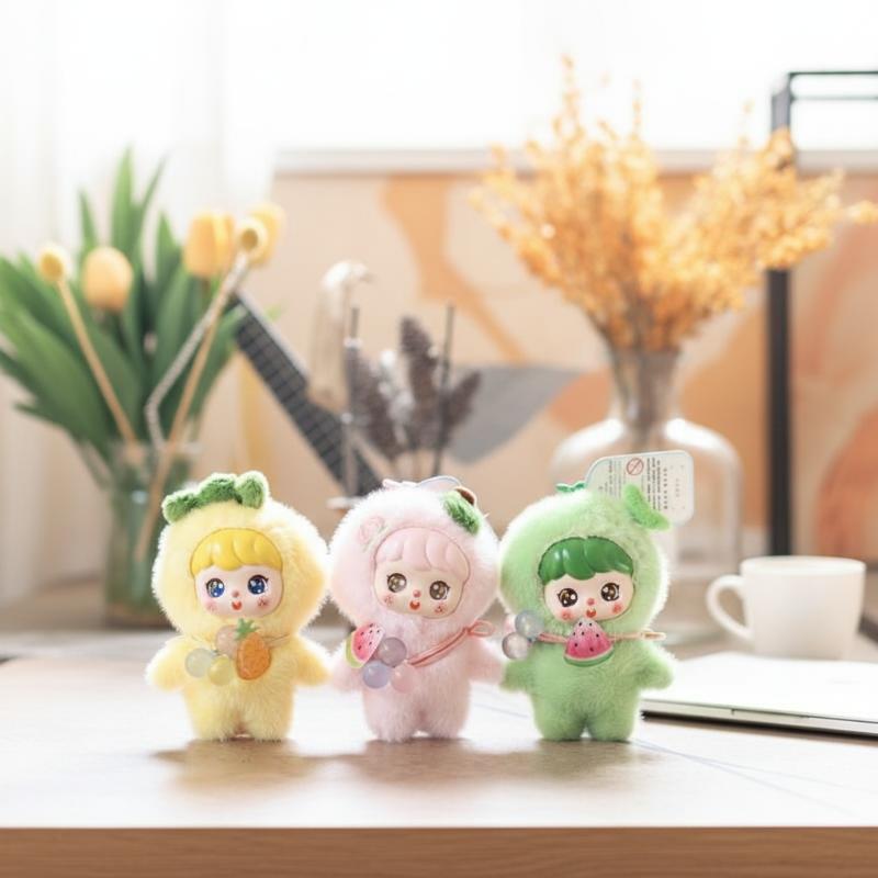 Kids Toys Doll - Niedlicher Frucht-Plüschpuppen-Schlüsselanhänger 10cm Weicher Flauschiger Vinyl-Spielzeuganhänger